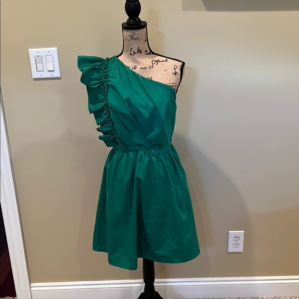 Elegant One Shoulder Green Dress